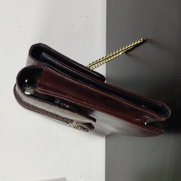 Brighton Croc Embossed Leather Convertible Clutch/Crossbody Organizer Bag - Picture 7 of 12